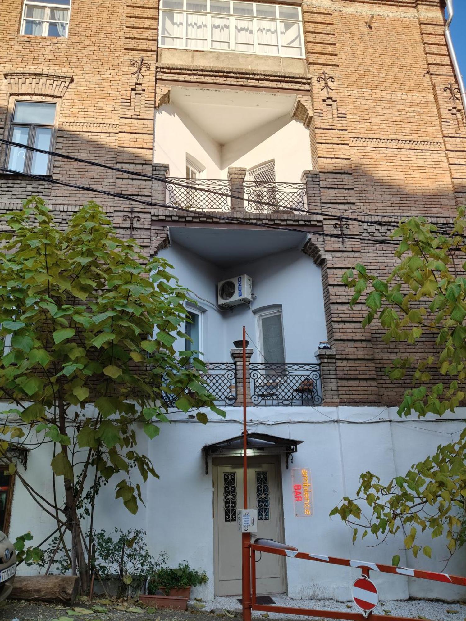 Ambience Hostel & Apartments Tbilissi Extérieur photo